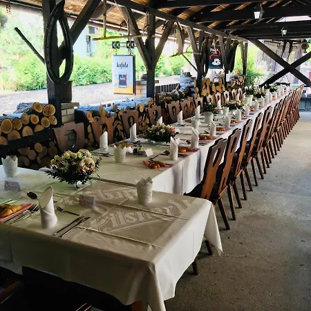 Гостевой дом Restaurant A Pod Draci Skalou Карлштейн